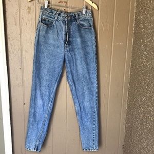 Vintage Jordache Jeans - stylish light blue wash